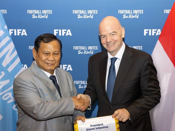 Presiden FIFA Gianni Infantino Jumpa Prabowo Di Perancis, Sebut Kemajuan Sepakbola Indonesia