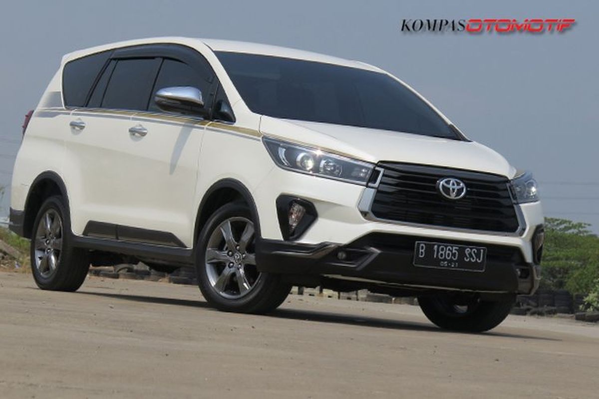 Benarkah Harga Kijang Innova Bekas Lebih Mahal dari Model Barunya?